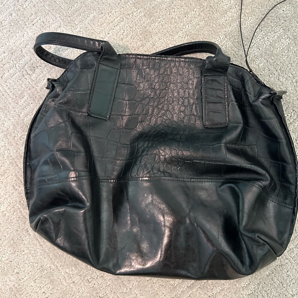 B.May purse - Picture 2 of 4